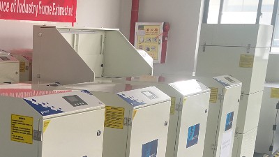 凈化塑料模具廠煙塵污染，就用執信環保工業煙塵凈化器